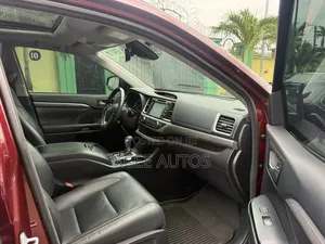 Toyota Highlander 2017 Burgundy