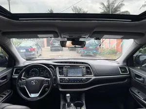 Toyota Highlander 2017 Burgundy