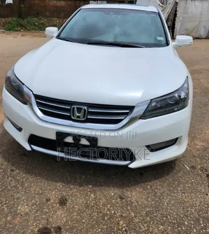 Honda Accord Touring V-6 4dr Sedan (3.5L 6cyl 6A) 2014 White
