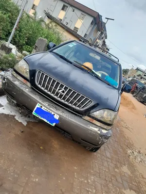 Lexus RX 300 2WD 2000 Black