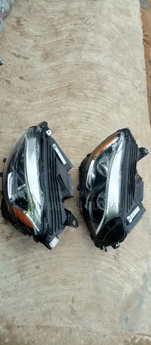 2019 Model Mercedes Benz GLC 300 Double Charger Headlight.