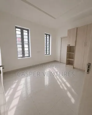 1bdrm Shared Apartment in Osapa for rent