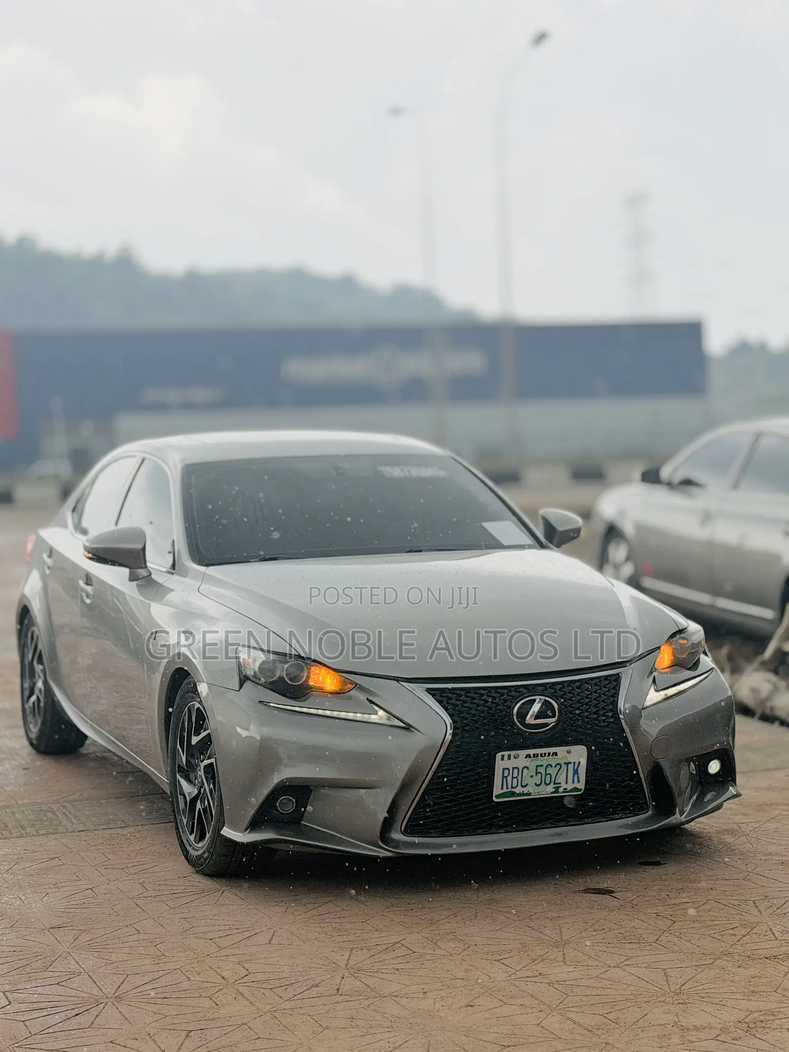 Lexus IS 300h 4WD 2017 Gray