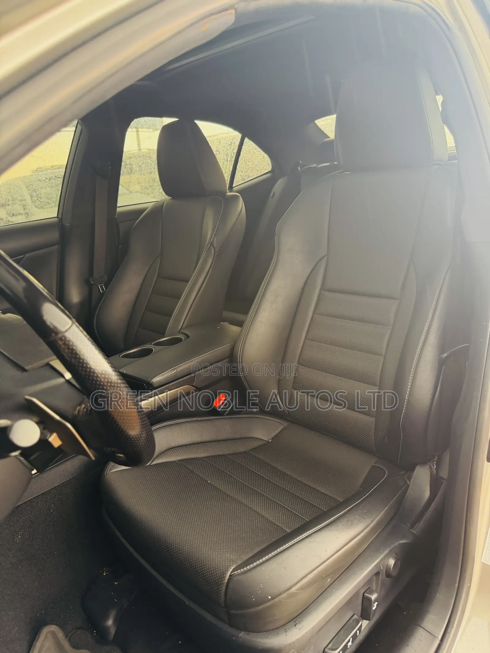Lexus IS 300h 4WD 2017 Gray