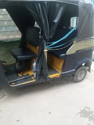 TVS King Cargo 2022