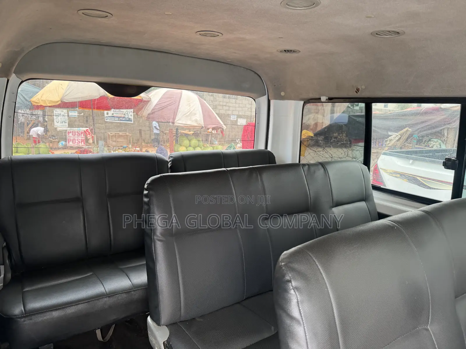 Toyota HiAce 2010 White