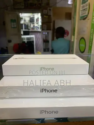 New Apple iPhone 17e 256 GB