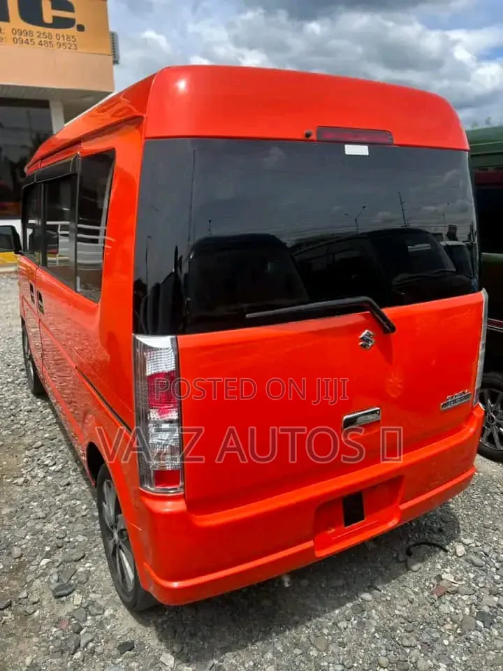 New Suzuki Every 2019 Red