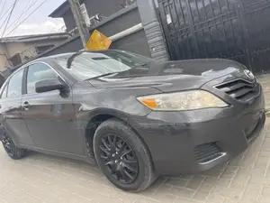 Toyota Camry LE 4dr Sedan (2.5L 4cyl 6A) 2011 Gray