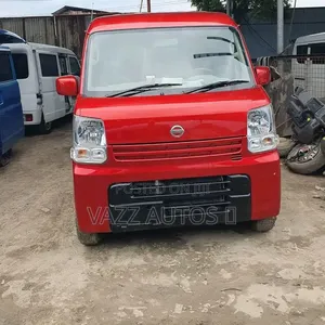 New Suzuki Every 2022 Yellow
