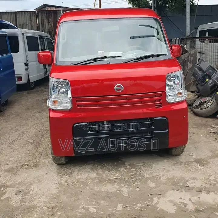 New Suzuki Every 2022 Yellow