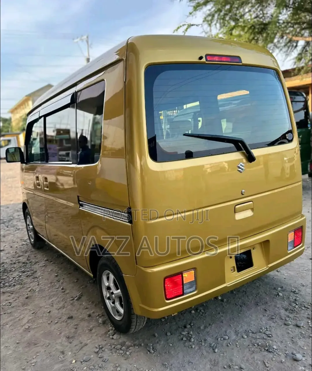 New Suzuki Every 2022 Yellow