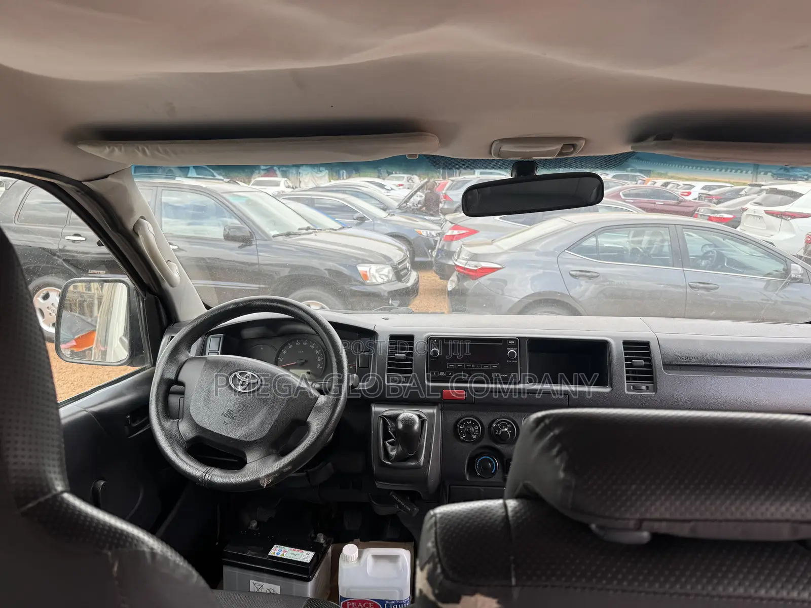 Toyota HiAce 2010 White