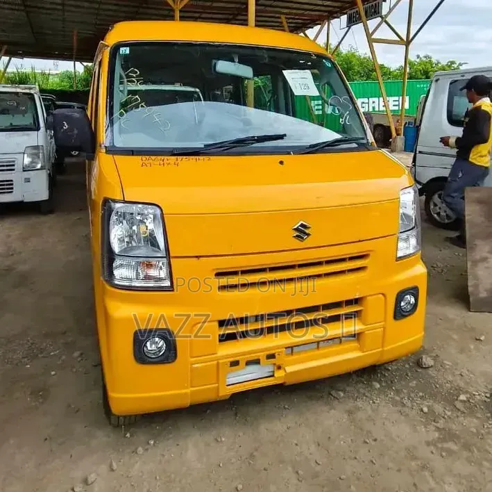 New Suzuki Every 2022 Yellow