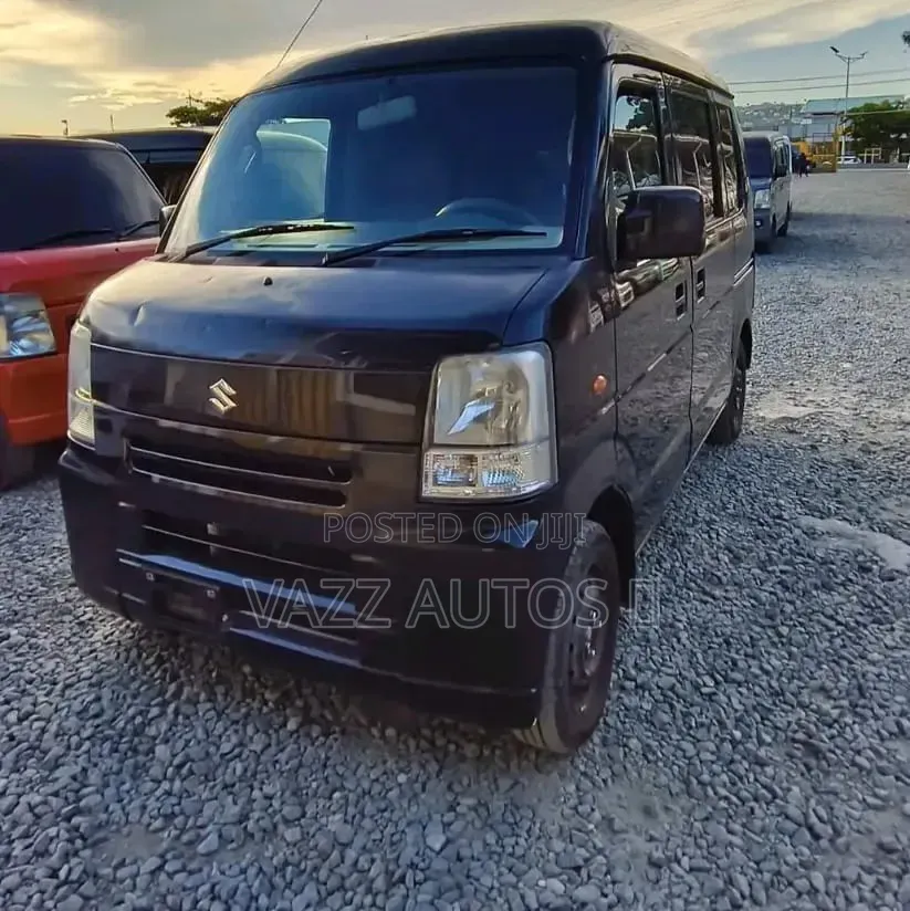 New Suzuki Every 2022 Yellow