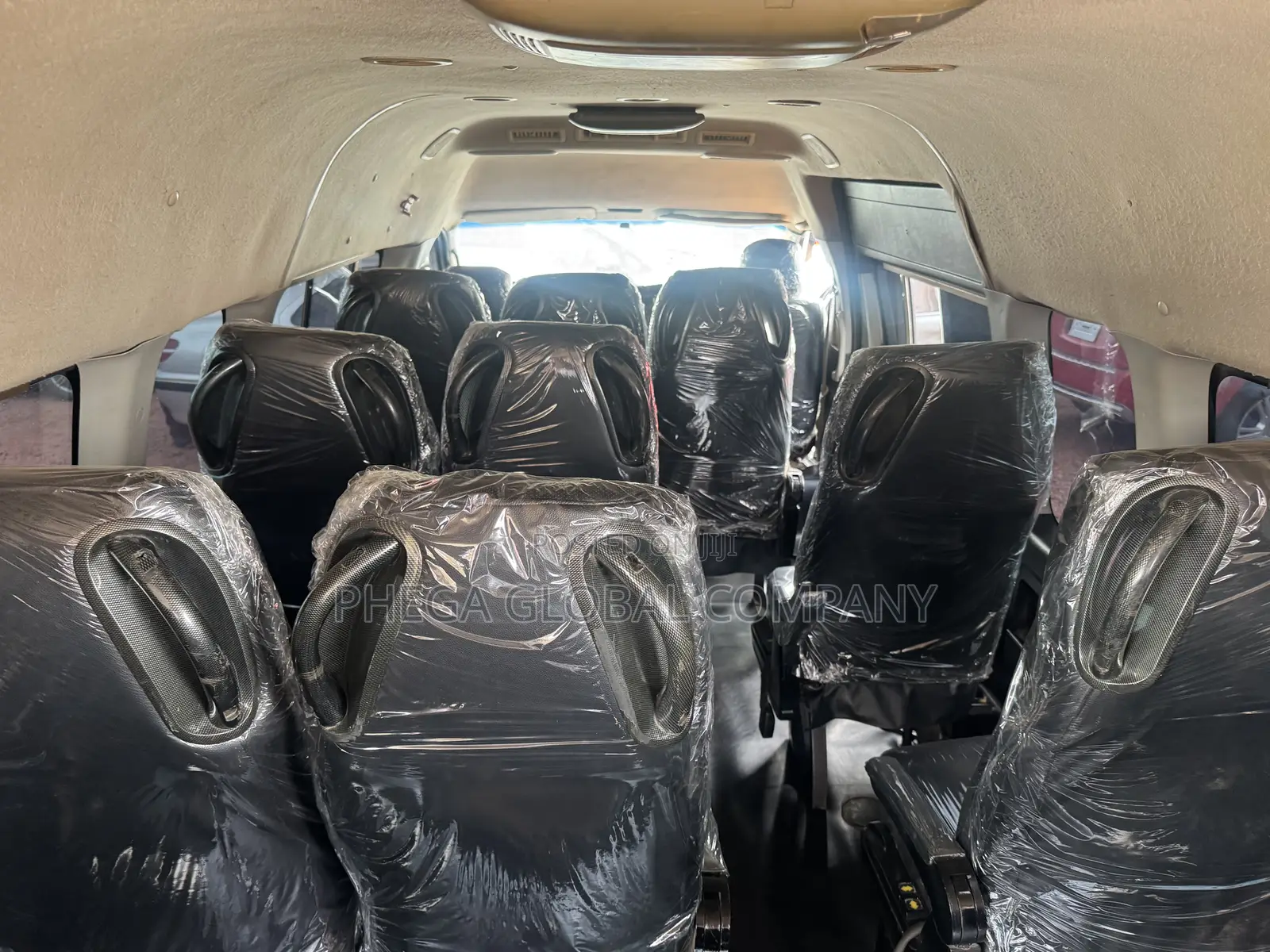 Toyota HiAce 2012 White