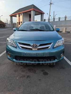 Toyota Corolla 2010 Blue
