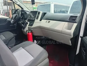 Toyota HiAce 2021 White
