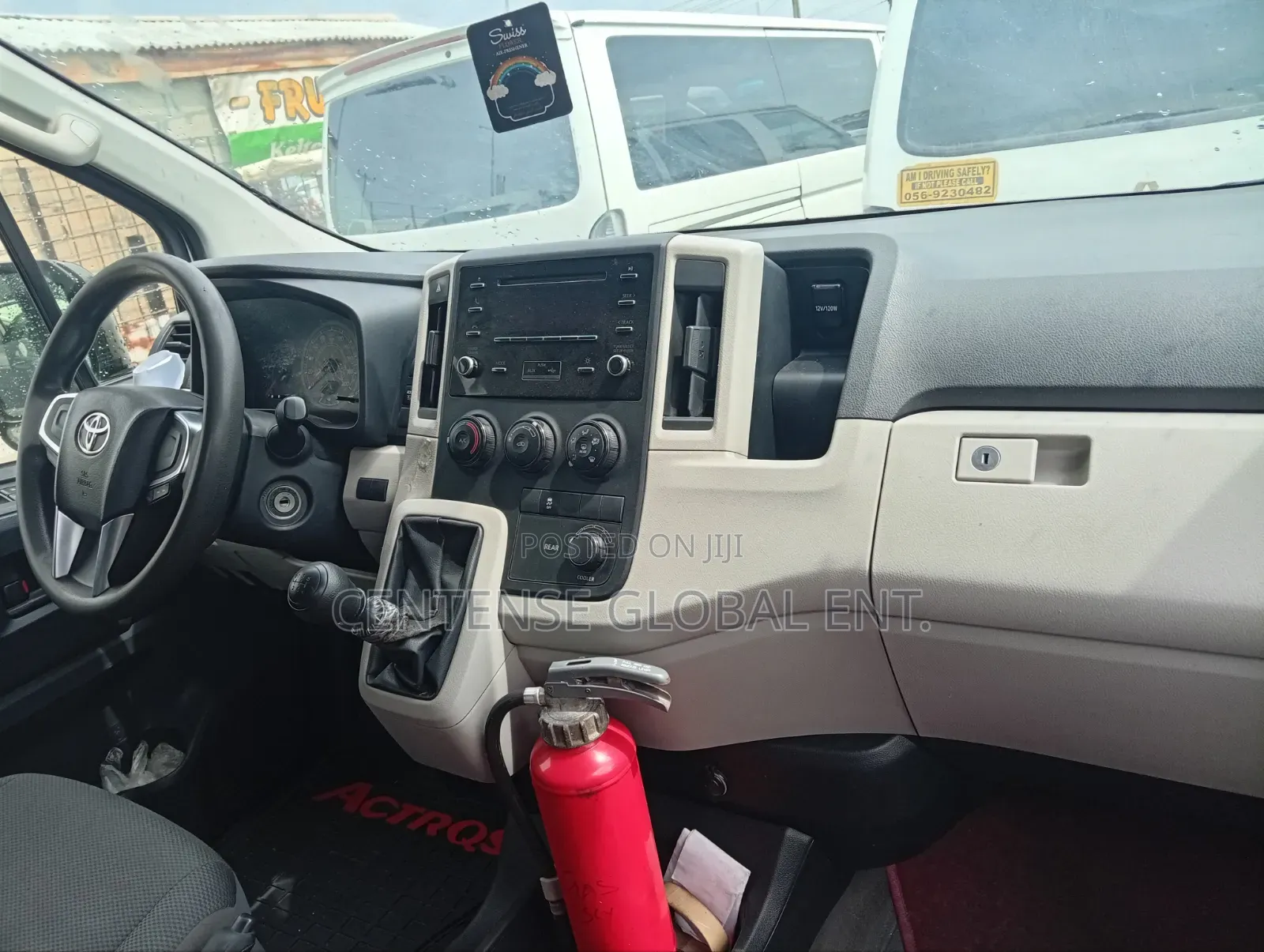 Toyota HiAce 2021 White