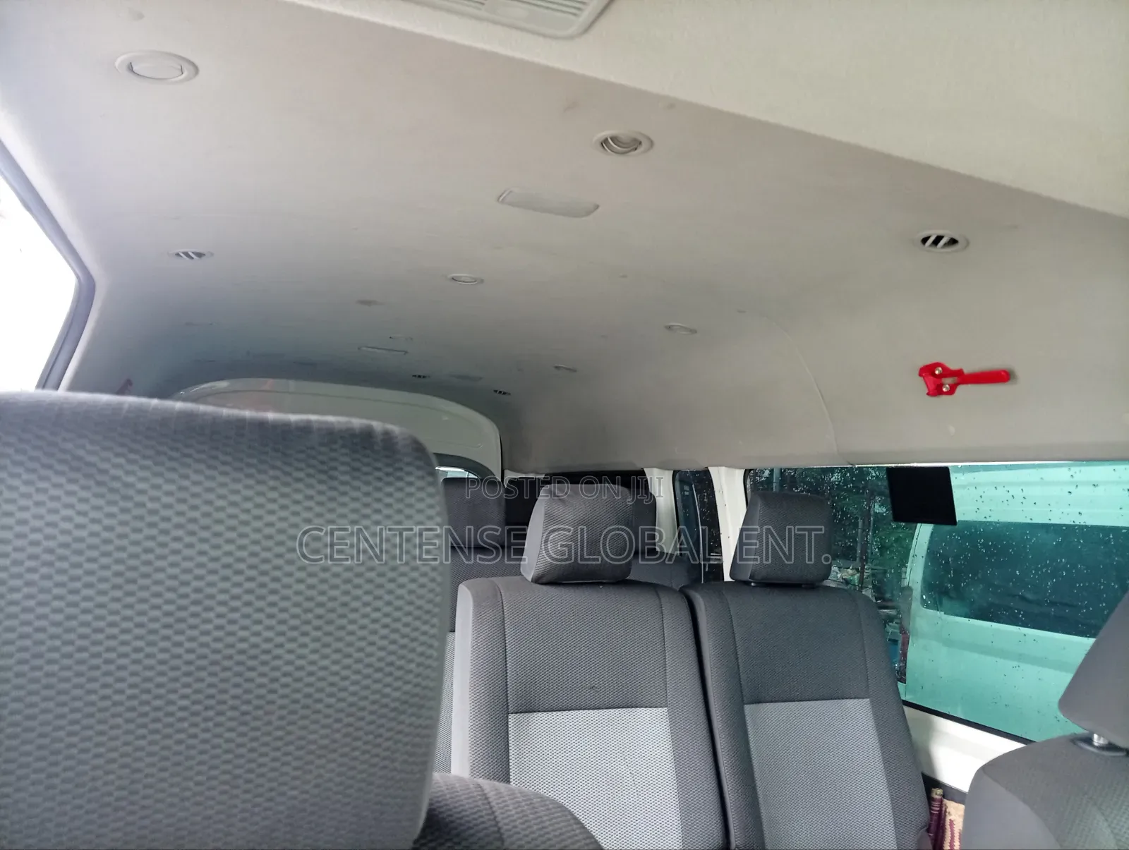 Toyota HiAce 2021 White