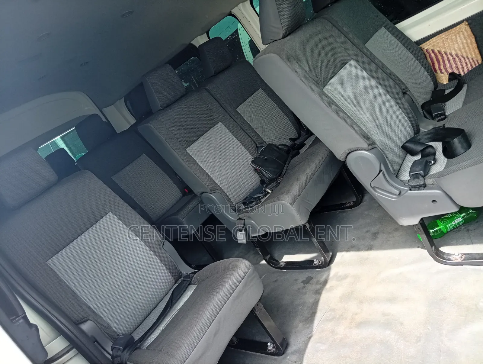 Toyota HiAce 2021 White