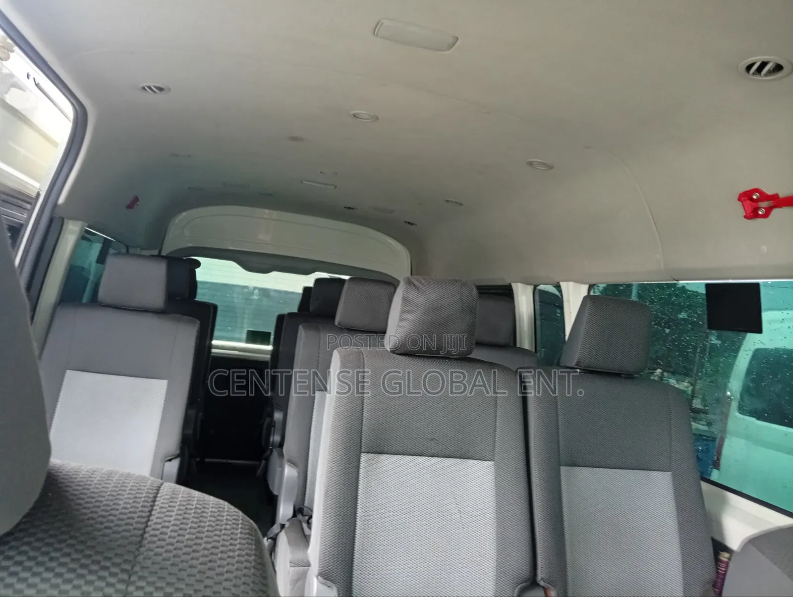 Toyota HiAce 2021 White