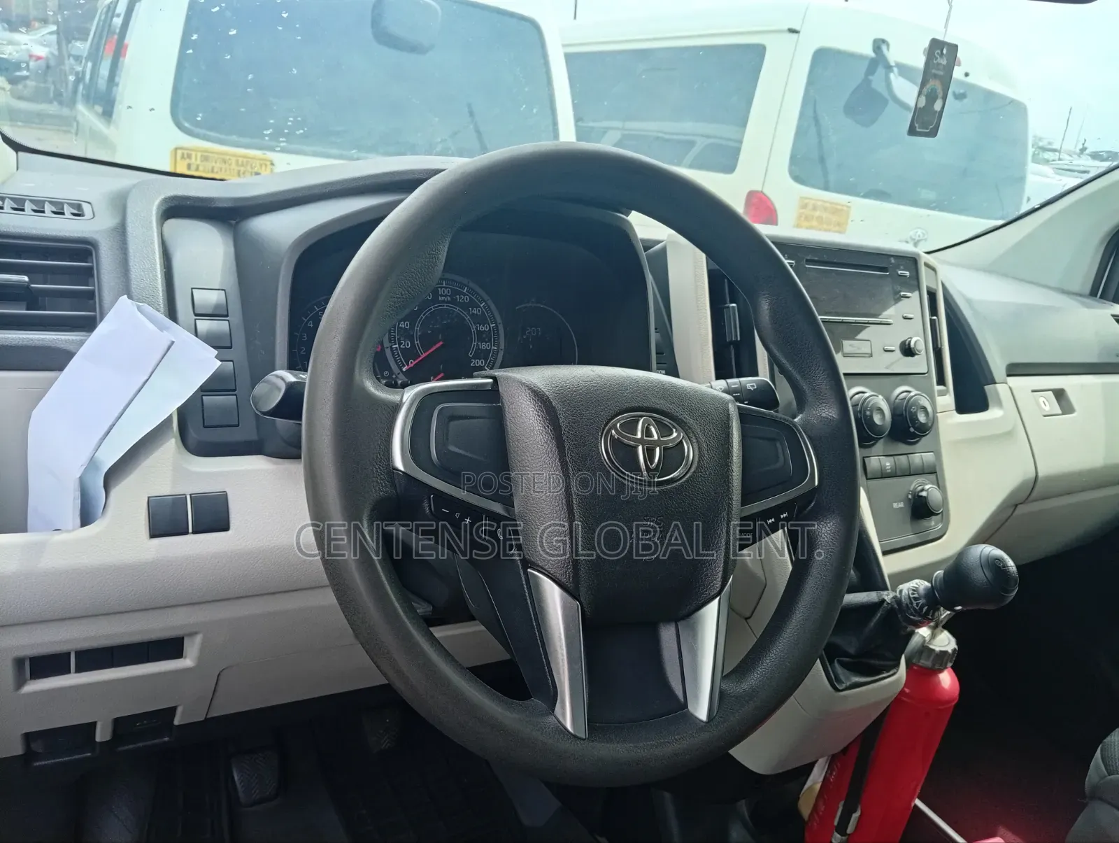 Toyota HiAce 2021 White