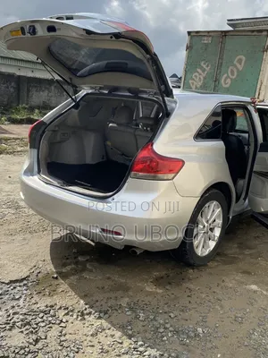 Toyota Venza 2010