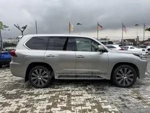 Lexus LX 2019 Gray