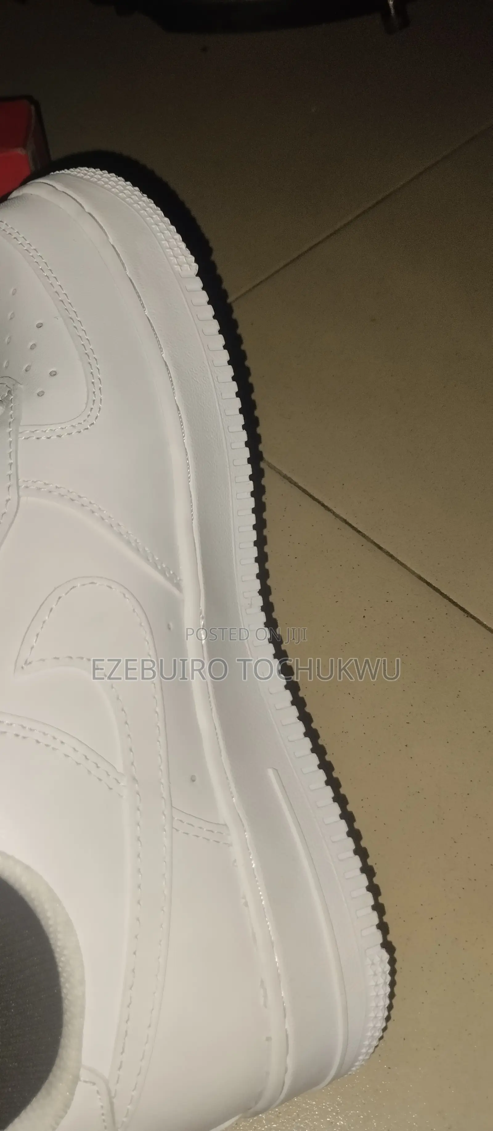 White Nike Airforce 1 Sneakers