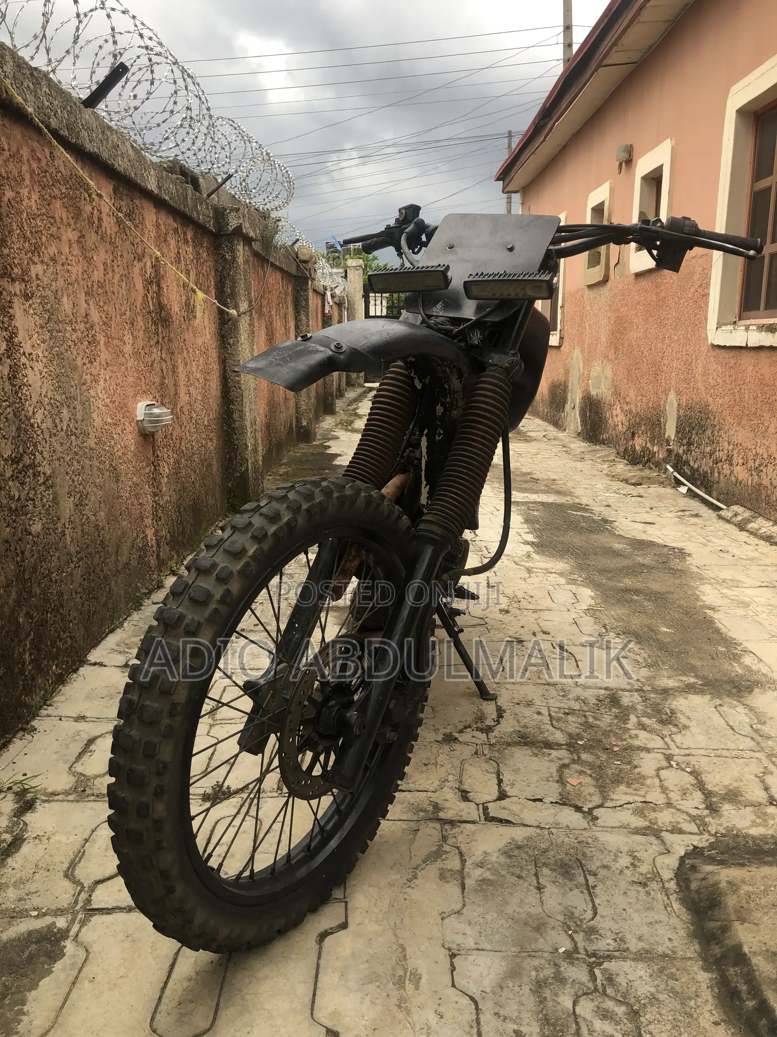 Yamaha 2002 Black