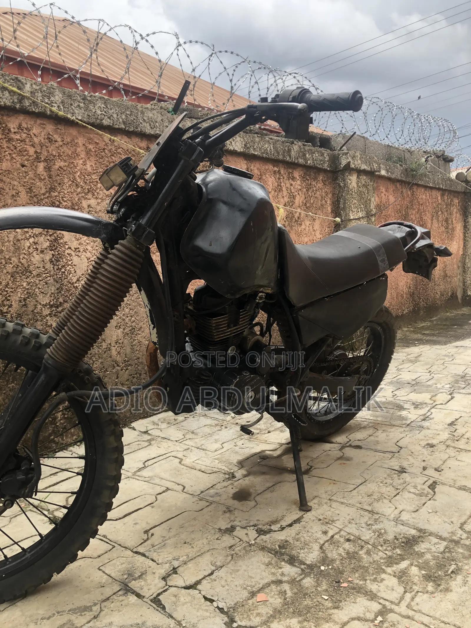 Yamaha 2002 Black