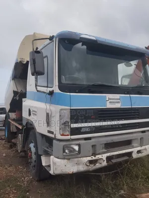 Tokunbo Daf 75, Ati Model Cap and Chassis. Spring Spring. Right Hand.