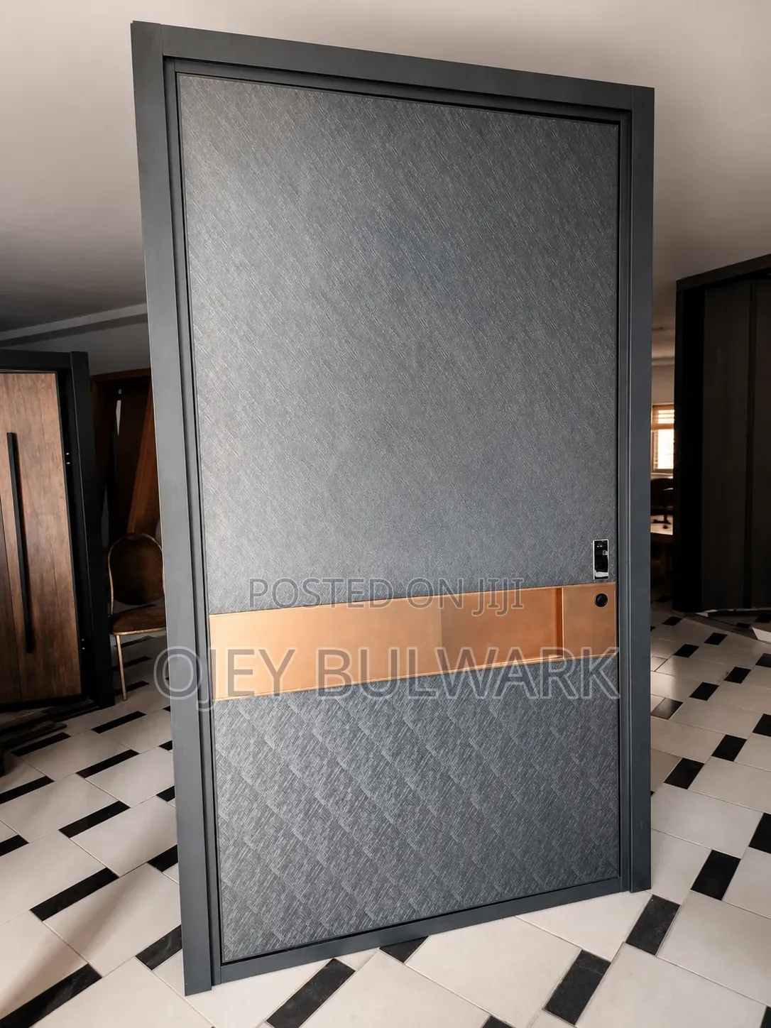 Bulwark Smart Pivot Security Door