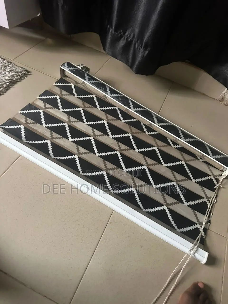 Window Blind 3 and Half