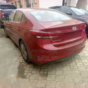 Hyundai Elantra 2017 Red