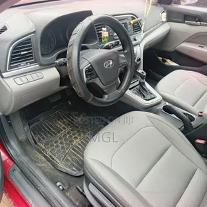 Hyundai Elantra 2017 Red