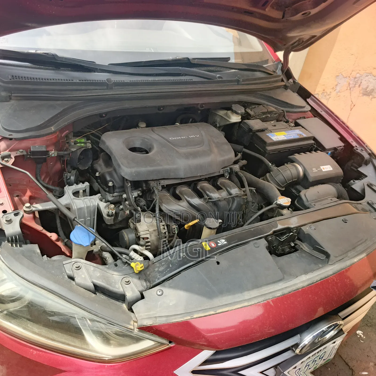 Hyundai Elantra 2017 Red