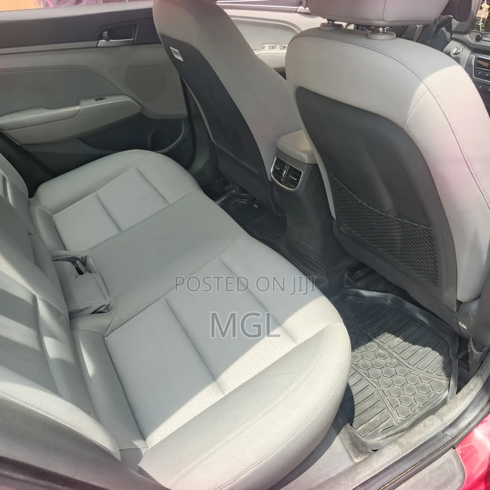 Hyundai Elantra 2017 Red
