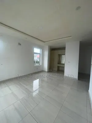 Mini Flat in Osapa london for rent