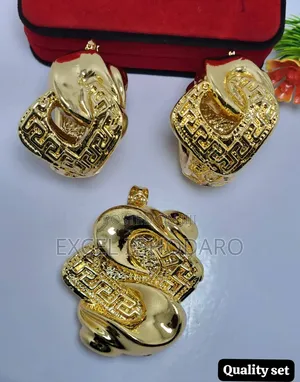 Complete Set, Earings, Rings and Bangles