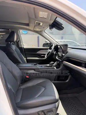 Toyota Highlander Limited FWD 2024 White