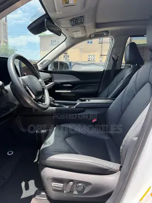 Toyota Highlander Limited FWD 2024 White