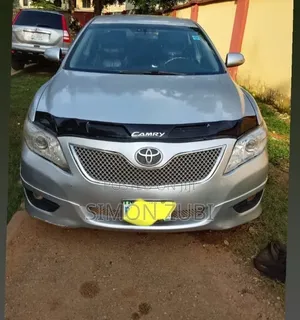 Toyota Camry 2010 Silver