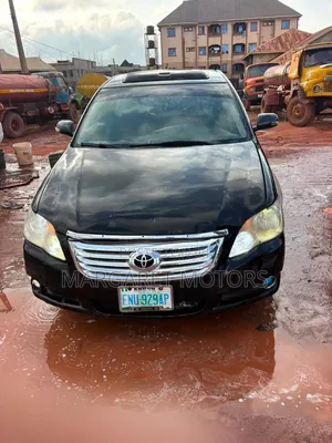 Toyota Avensis 2011 Black