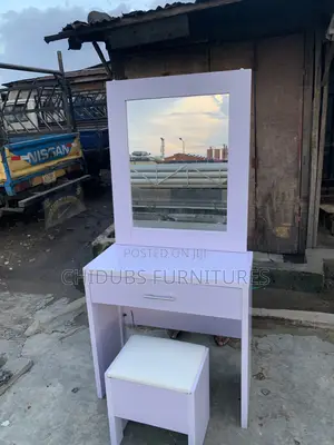 Unique Dressing Mirror With Stool