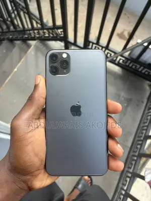 Apple iPhone 11 Pro Max 64 GB Gray