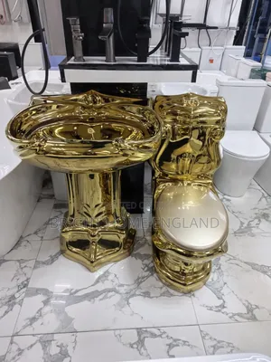 Royal Gold Wc