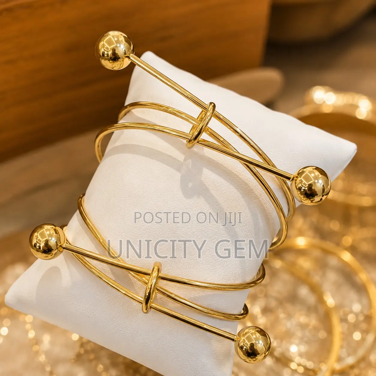 Luxury Women's Gold Bangles | Elegant Durable Fashion Jewelry