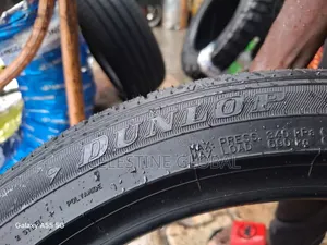 Dunlop Tokunbo Tire 235 55 R 18